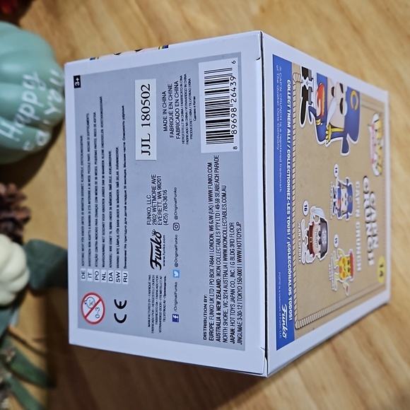 Funko Pop Cap'n Crunch #14 exclusive  from Target includes protective box - Picture 6 of 8